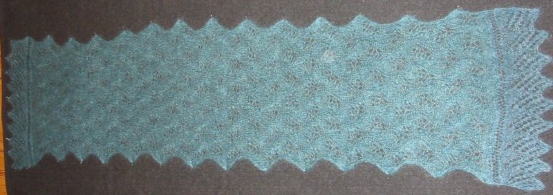 Wavy Lace Scarf finished