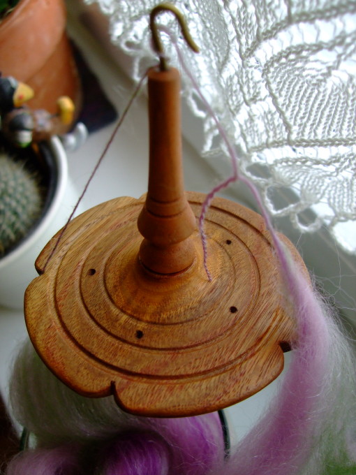 Linum Spindle by Tom Forrester