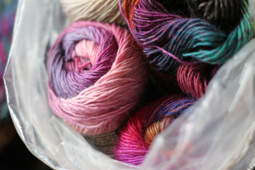 Drops Delight self-striping yarn