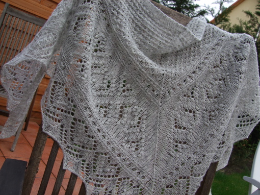 Hearts in Estonia Shawl - Grey