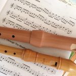 Alt- und Sopranflöte mit Noten irischer Stücke